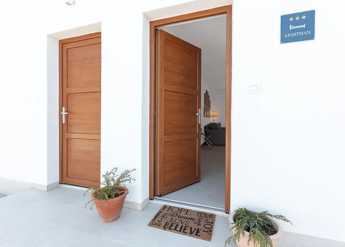 Mirr Appartement Grebaštica